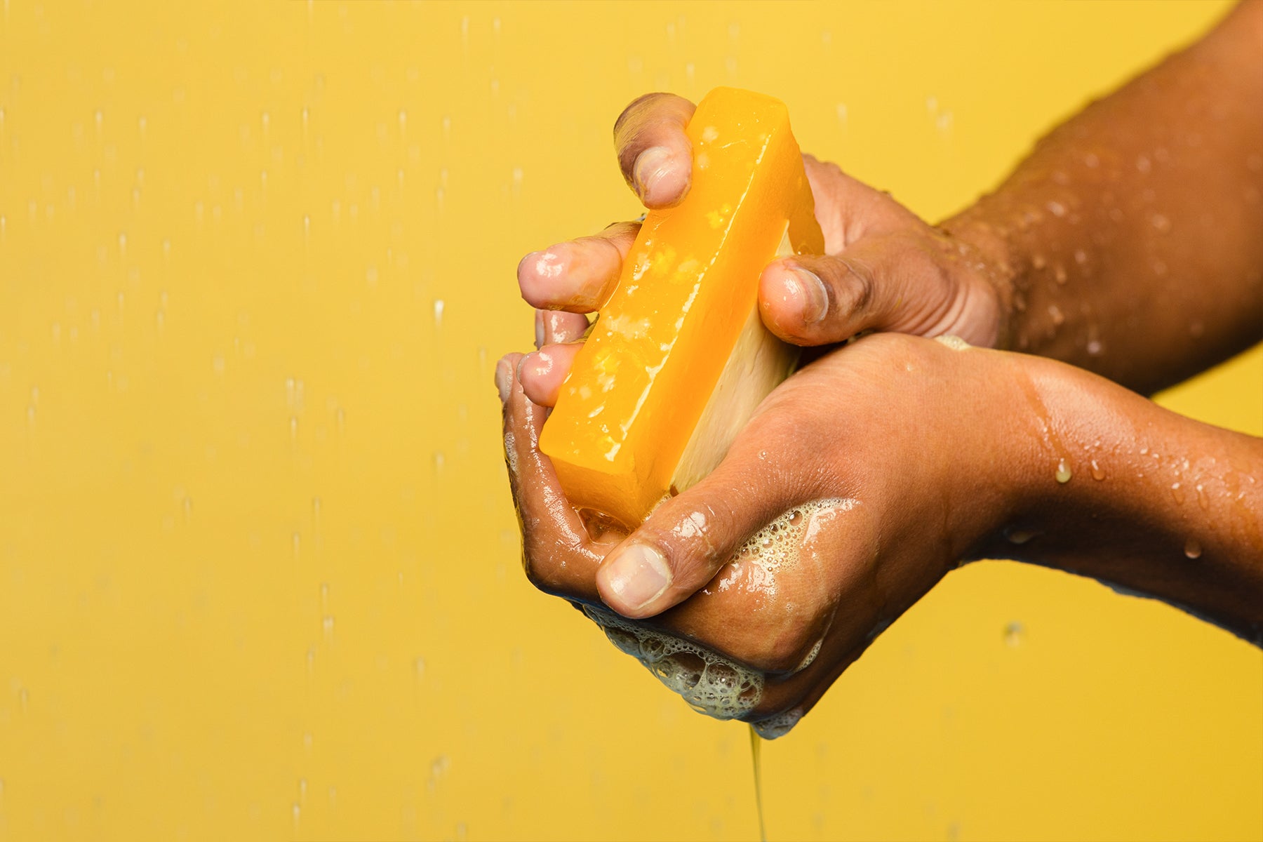 Sauberer Spass - die nackte Wahrheit über Seife