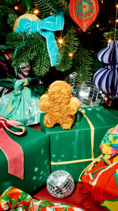 01_gingerbread_sparkle_bath_bomb_christmas_2026_06