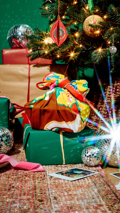 01_it's_christmas_deer_knot_wrap_christmas_2026_205
