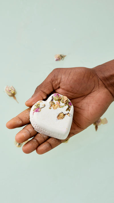 01_tisty_tosty_bath_bomb_wbbd_hero_2026_3