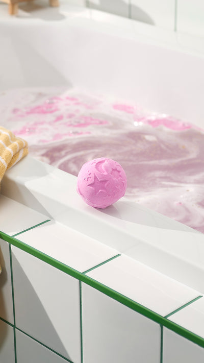 01_twilight_bath_bomb_wbbd_model_hero_2026_22