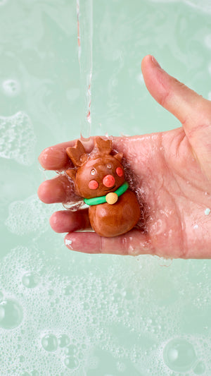 02_christmas_wreath_fun_hero_bath_art_christmas_2026 10