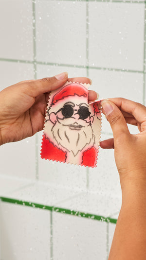 02_lather_christmas_surfacant_paper_christmas_model_hero_2026