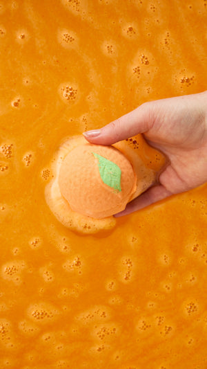 02_merry_christmas_everyone_bath_bomb_hero_2026_ 6