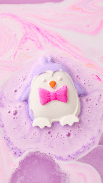 02_penguin_bath_bomb_hero_christmas_2025_185