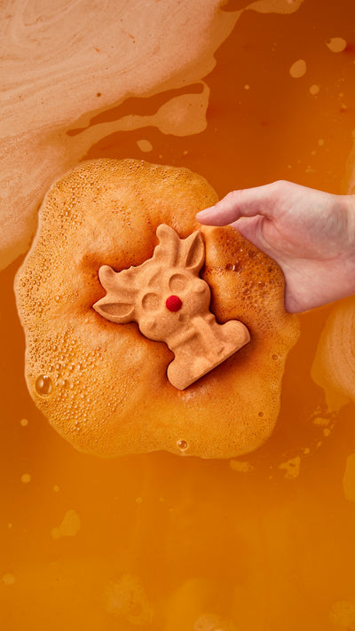 02_reindeer_bath_bomb_hero_2026_ 8