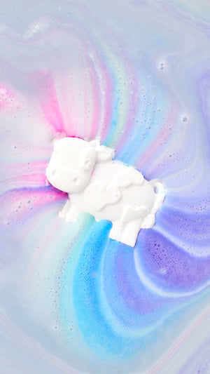 02_tobys_magic_cow_bath_bomb_wbbd_hero_2026_1