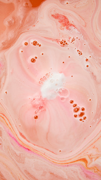 03_magical_santa_bath_bomb_hero_2026_ 17