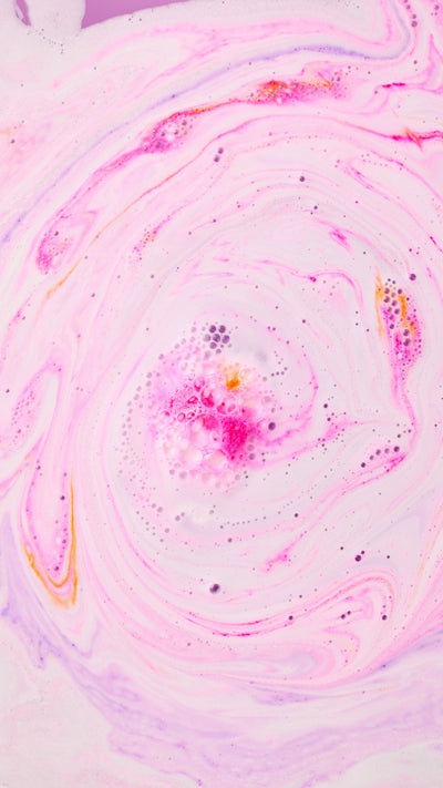 03_penguin_bath_bomb_hero_christmas_2025_193