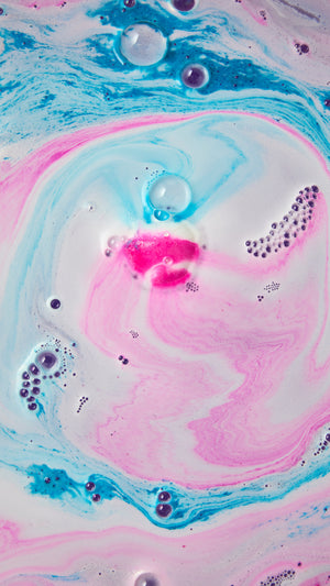 03_snow_fairy_bath_bomb_hero_2026_ 9