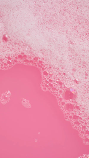 05_candy_cane_bubble_bar_christmas_hero_image_2024-10