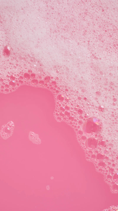 05_candy_cane_bubble_bar_christmas_hero_image_2024-10