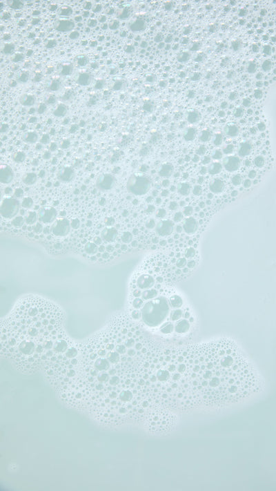 05_christmas_reath_bubble_bar_hero_2026_ 15