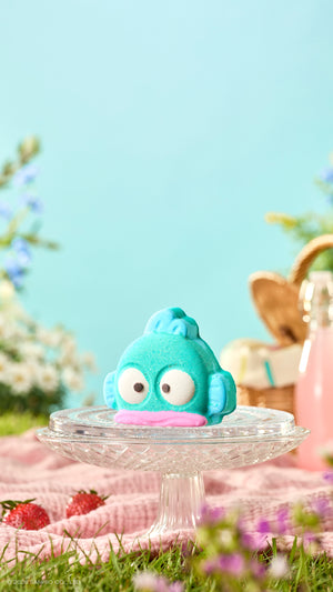1_Lush_x_Hello_kitty_groupshot 2