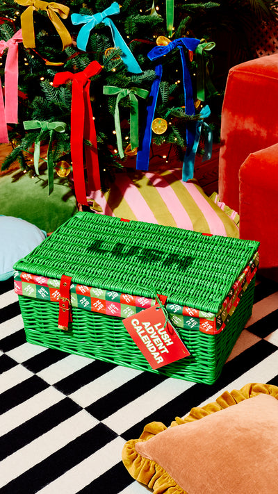 1_lush_advent_calendar_chrsitmas_hero_2026