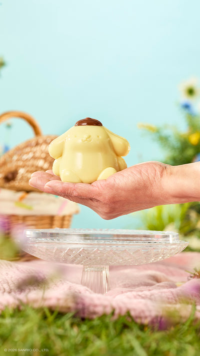 1_pompompurin_jelly_lush_x_hello_kitty_model_hero_2026  31