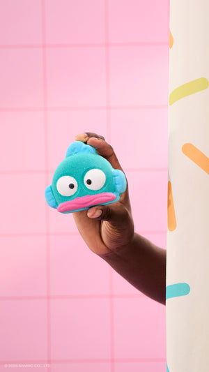 2_hangyodon_bath_bomb_lush_x_hello_kitty_model_hero_2026 9