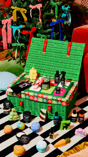 2_lush_advent_calendar_chrsitmas_hero_2026 15