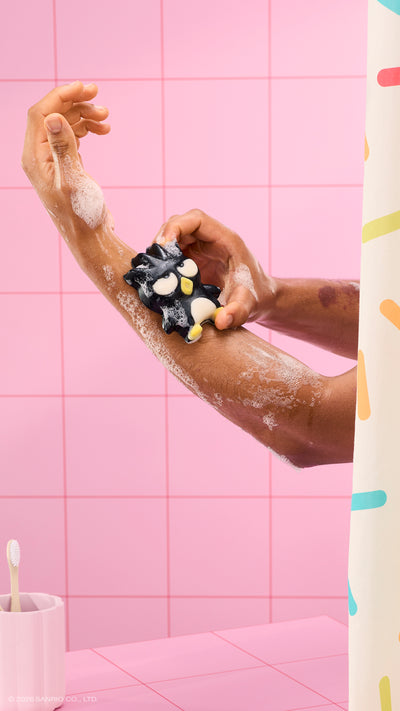 3_bad_badtz-maru_soap_lush_x_hello_kitty_model_hero_2026  24