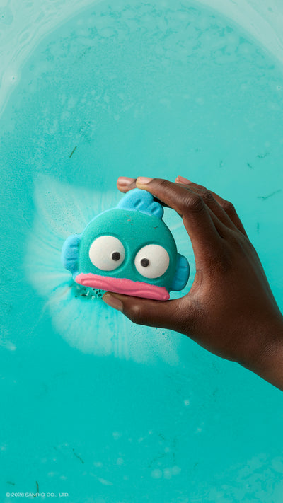 3_hangyodon_bath_bomb_lush_x_hello_kitty_bath_art_hero_2026 74