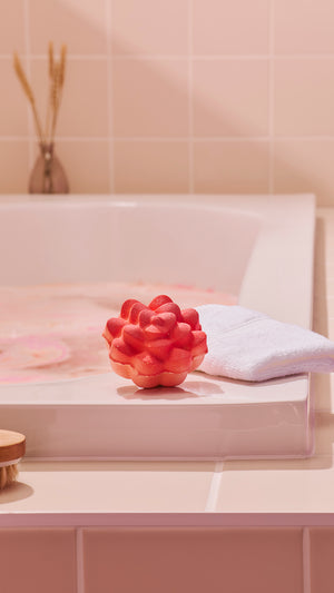 comforter-rose-bath-bomb-