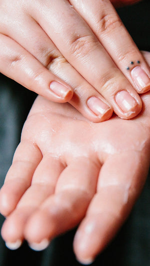 helping-hands-hand-cream-hände
