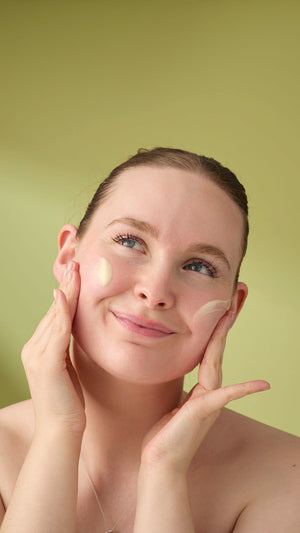 honey,-beeswax-&-almond-oil-cleanser-reiniger