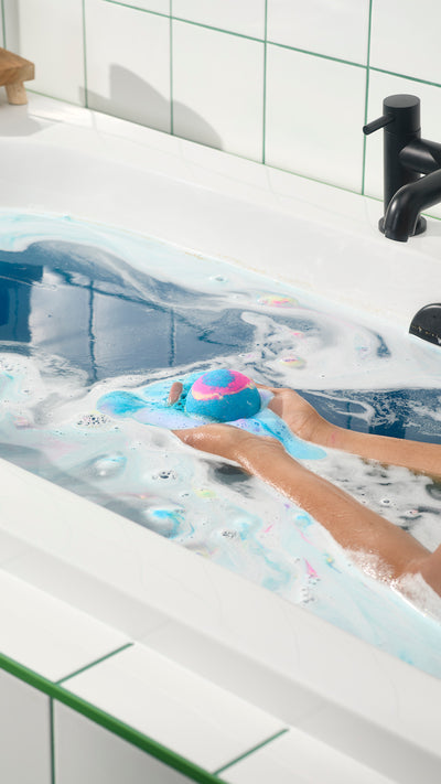 intergalactic_bath_bomb_wbbd_model_hero_2026_8