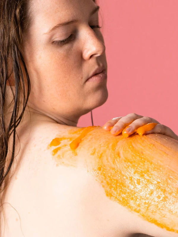 orange-body-scrub-körper-peeling-&-masken