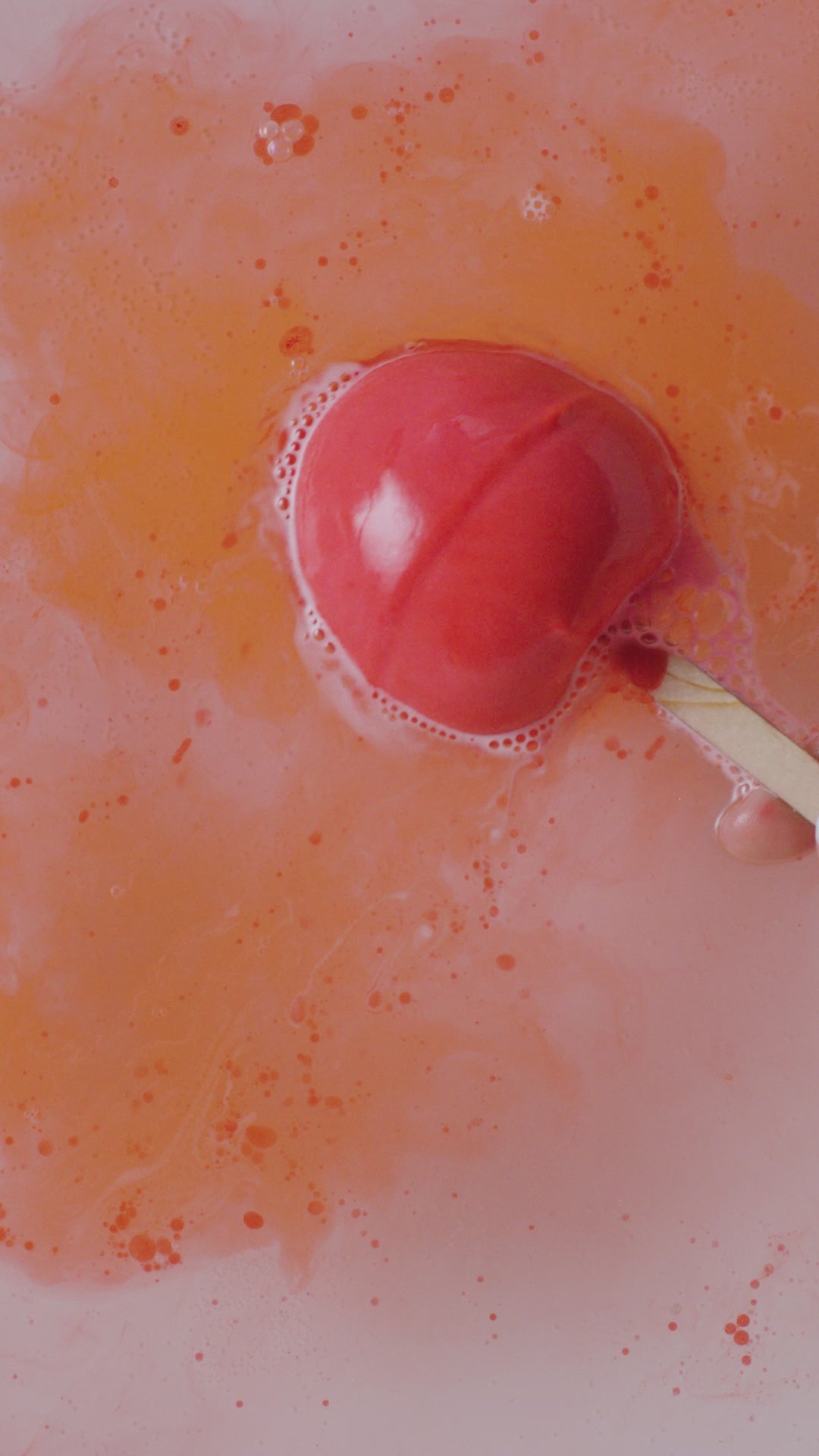 toffee_apple_bath_bomb_hero_halloween_portrait_2026