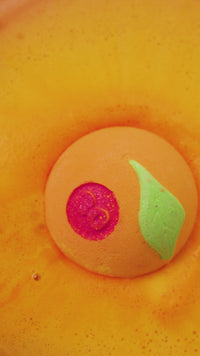 we-put-the-whole-fruit-in-badebomben