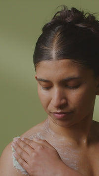 ocean_salt_face_body_scrub_video_1080x1920_2025 (1)