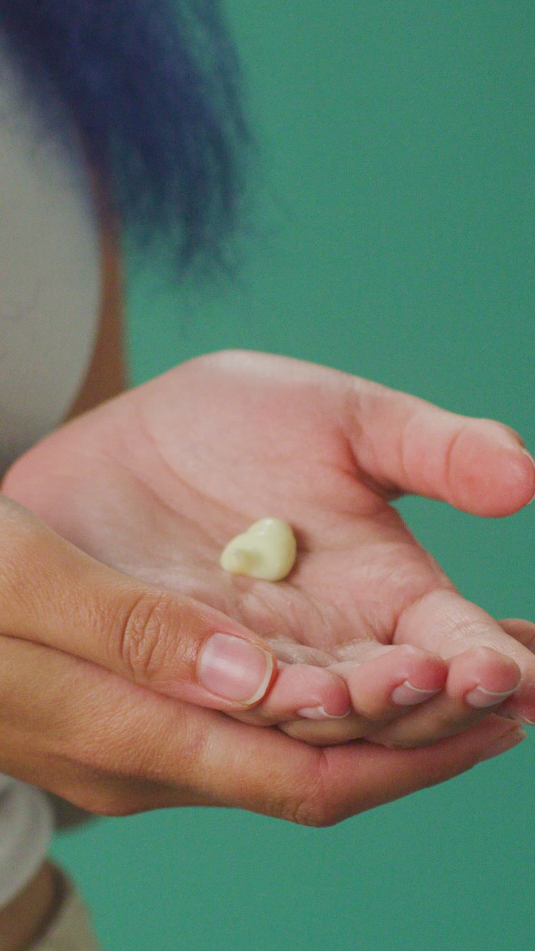 hemp-hand-cream-hände