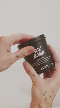 sex-bomb-body-scrub-duschgel