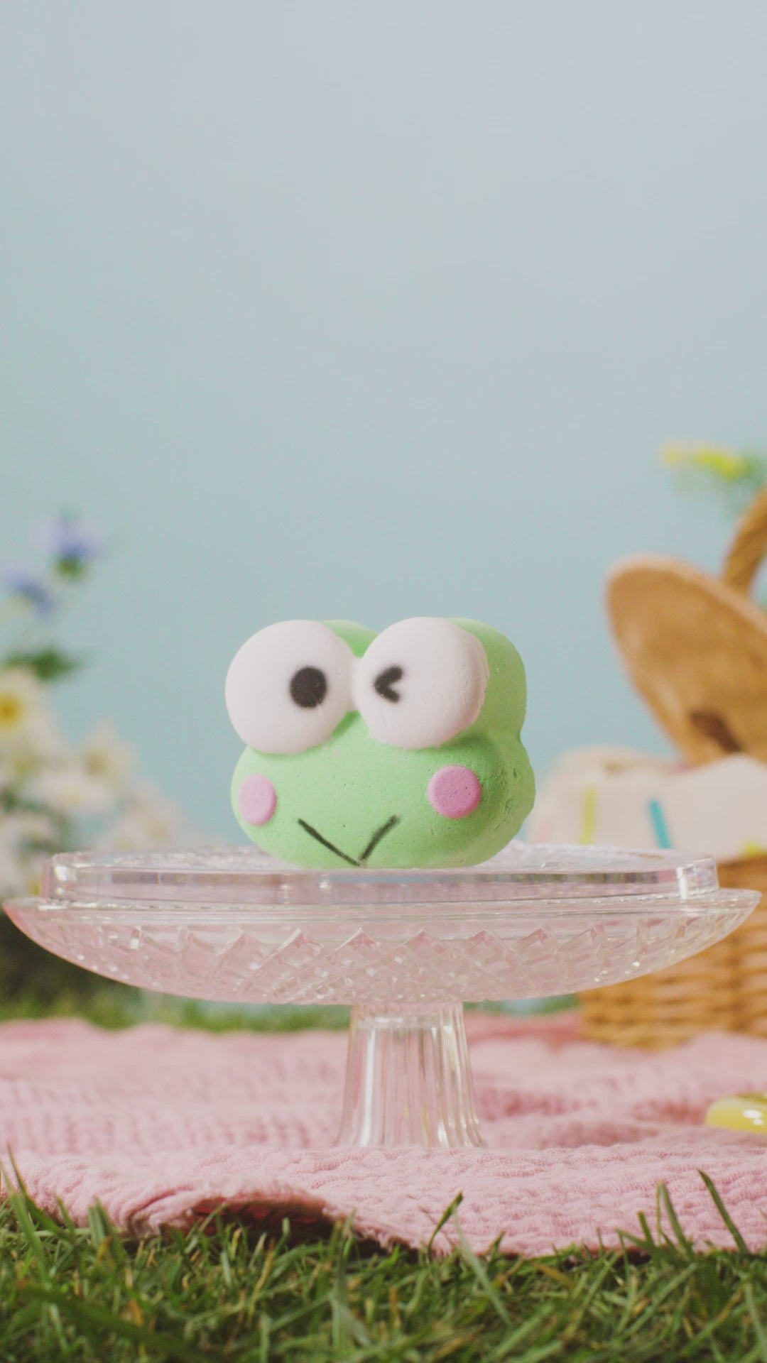 9075_kerokerokoropi_bath_bomb_in_use_1080x1920_2026