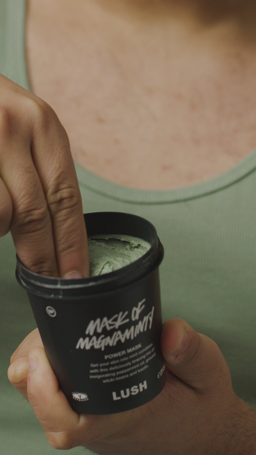 mask-of-magnaminty-sk-face-and-body-mask-talc-free-reiniger