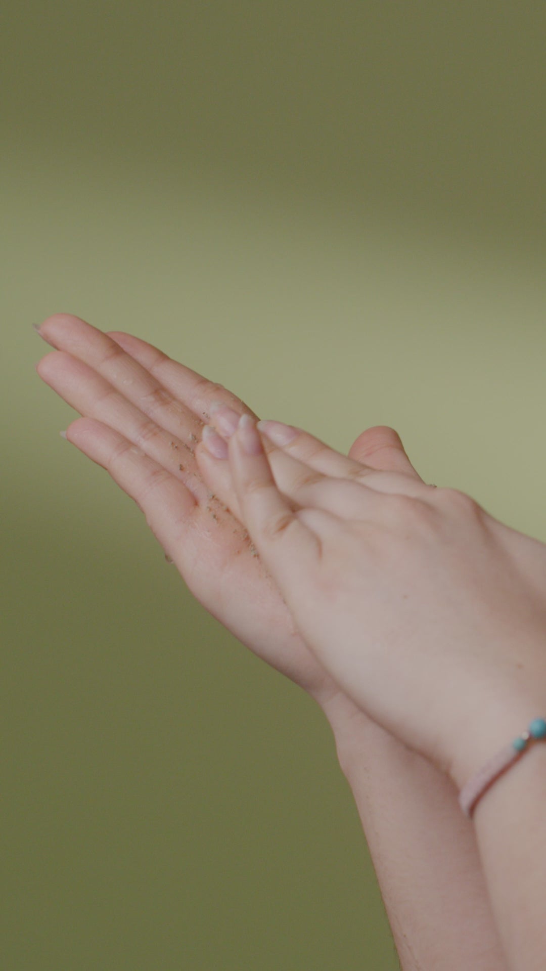 roll-in-the-nettles-cleanser-reiniger