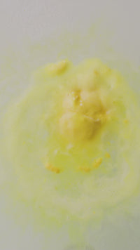 sweet_as_honey_bomb_bath_bomb_1080x1920