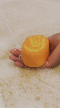 Swirly_pumpkin_bubble_bar_hero_2026_halloween_1920x1080