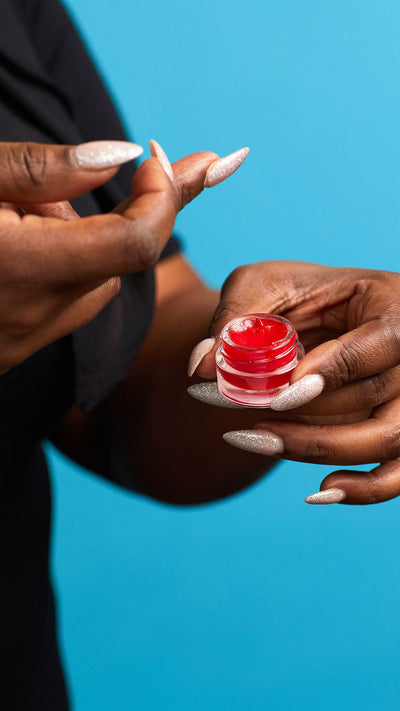 the-kiss-lip-gloss-lippen-balsam-&-peeling
